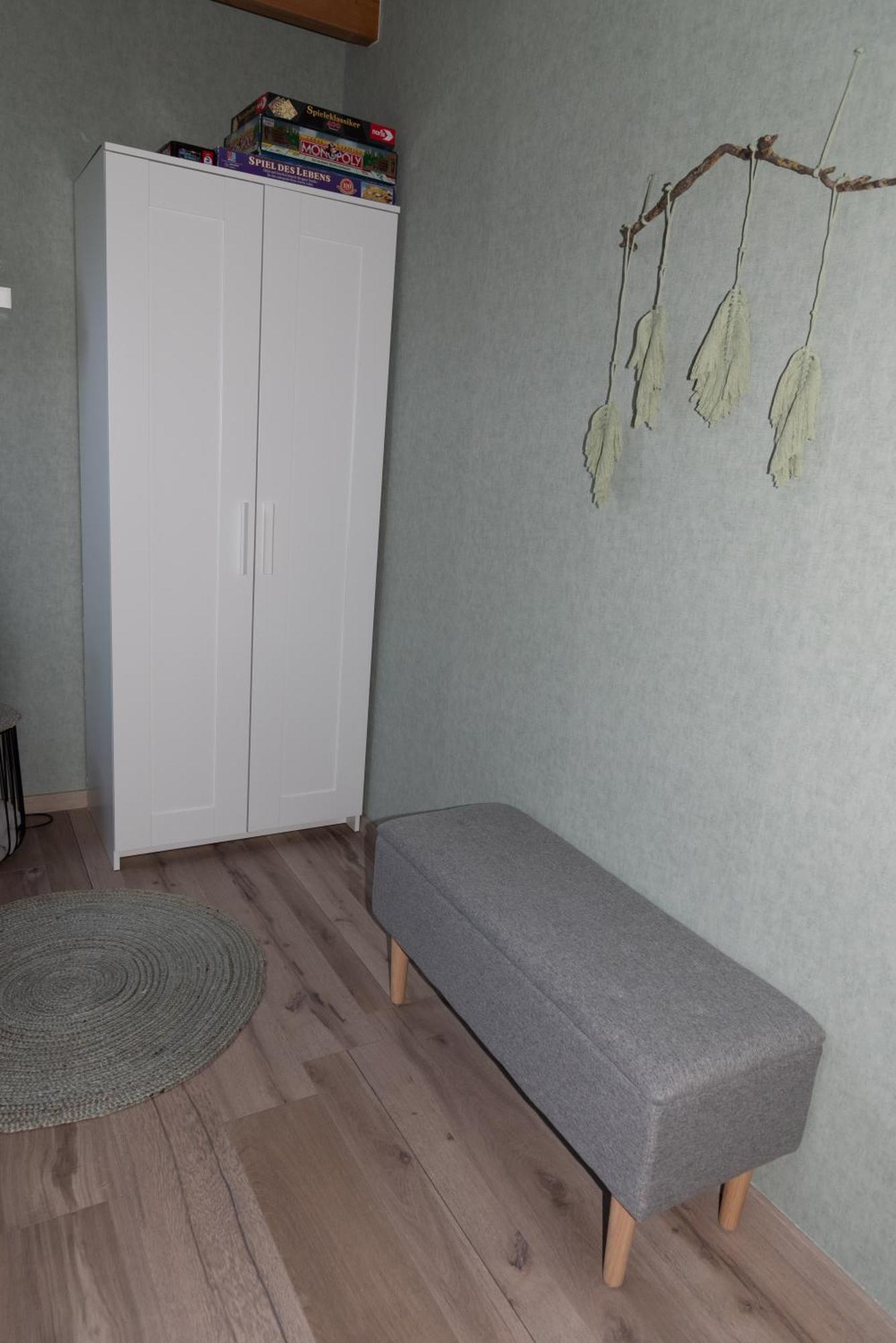 נוינבורג וורם ואלד Moderne, Gemuetliche Dg-Wohnung In Ruhiger Lage מראה חיצוני תמונה